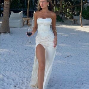 Outcast carmenne maxi dress ivory
